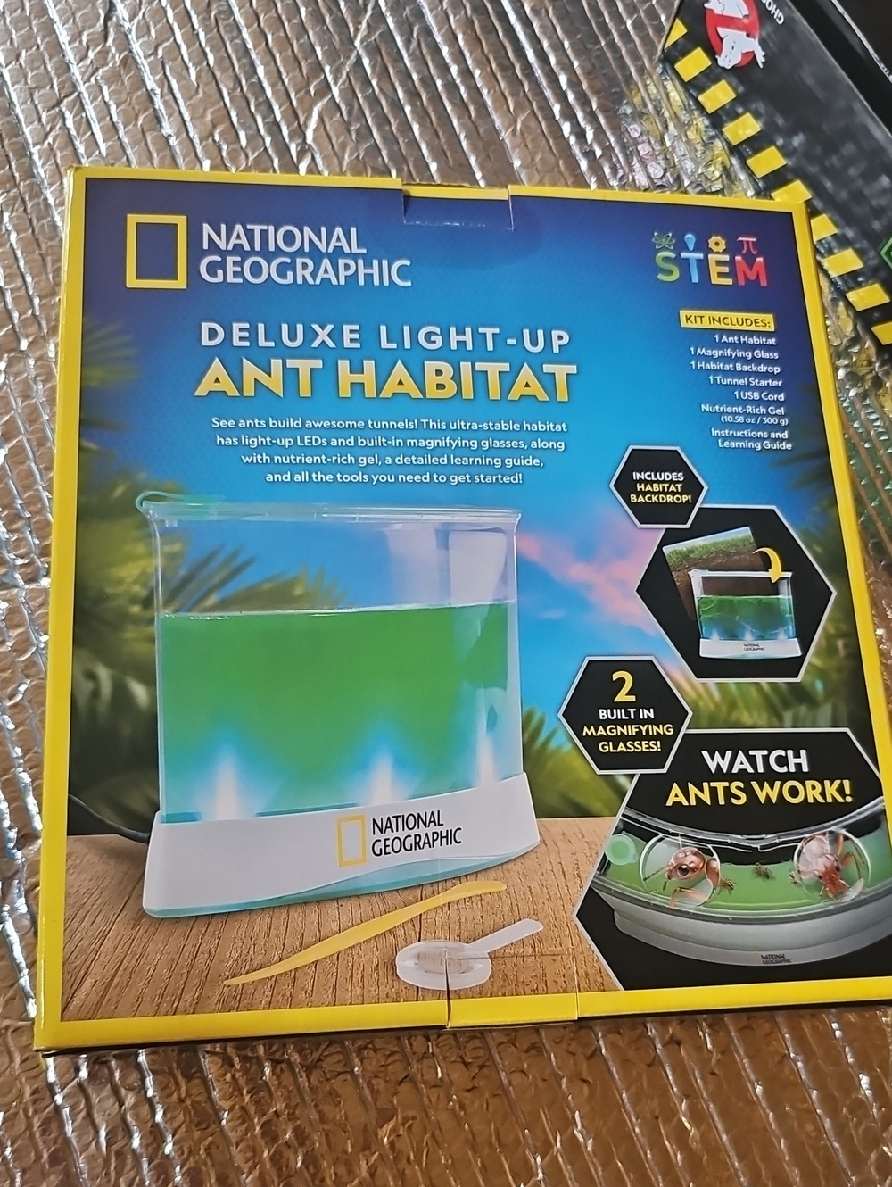 National Geographic Deluxe Light-Up Ant Habitat - Blue, Green, White, Yellow